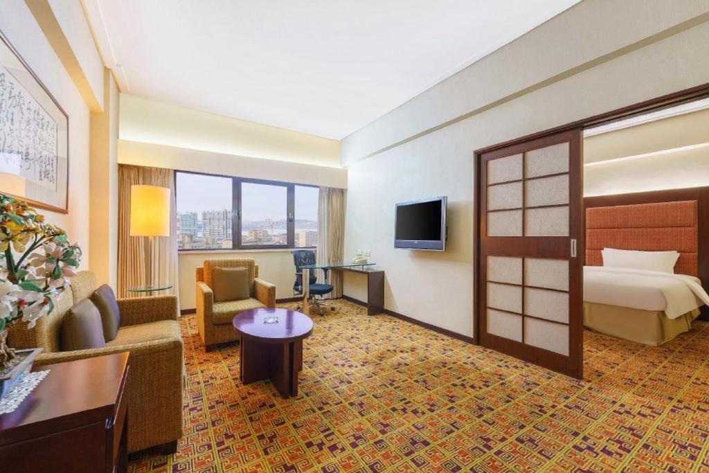 Dalian Grand Continent International Hotel Exterior foto